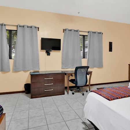 Drift Inn Cayo Santa Elena Экстерьер фото