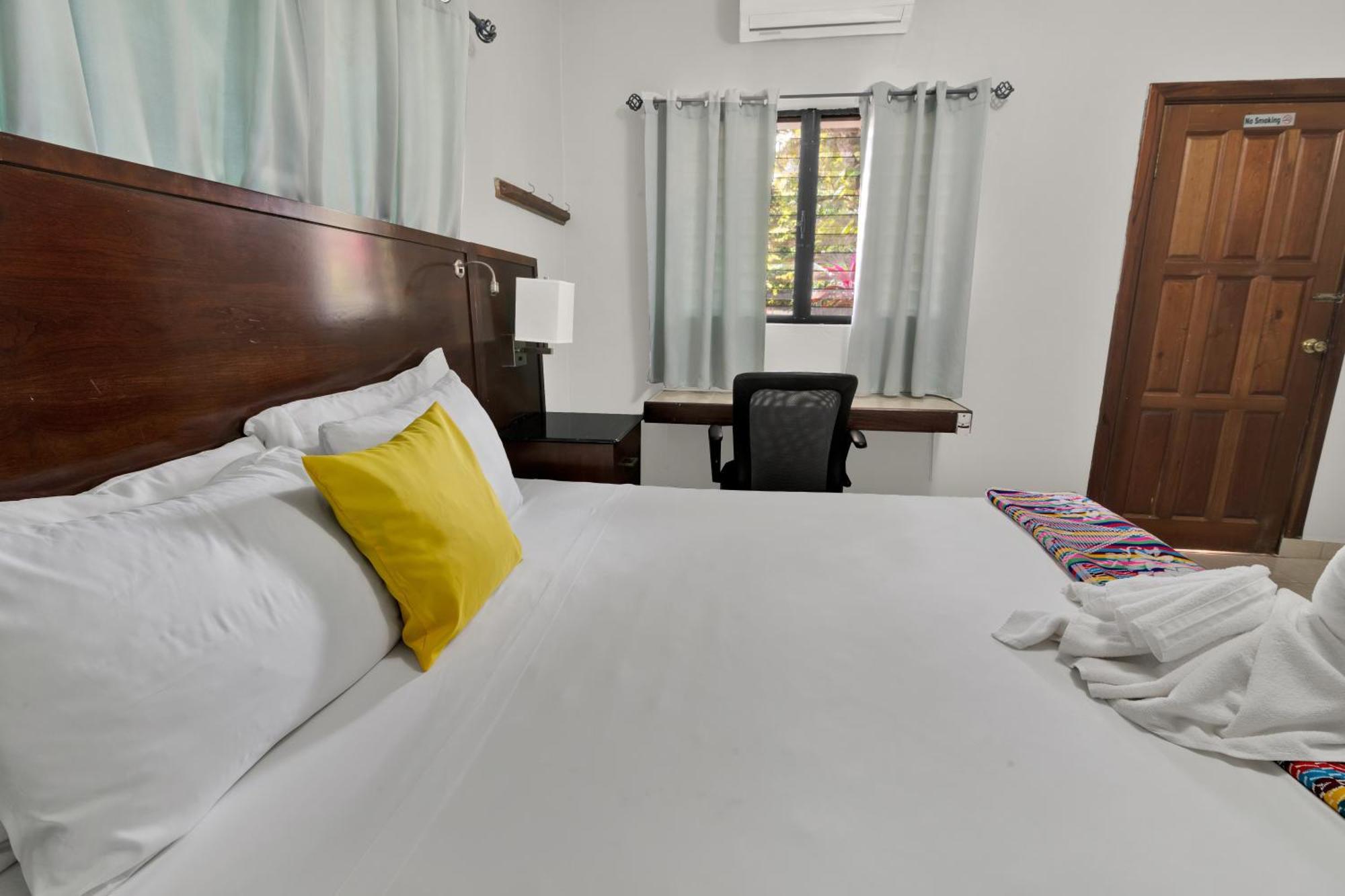 Drift Inn Cayo Santa Elena Экстерьер фото
